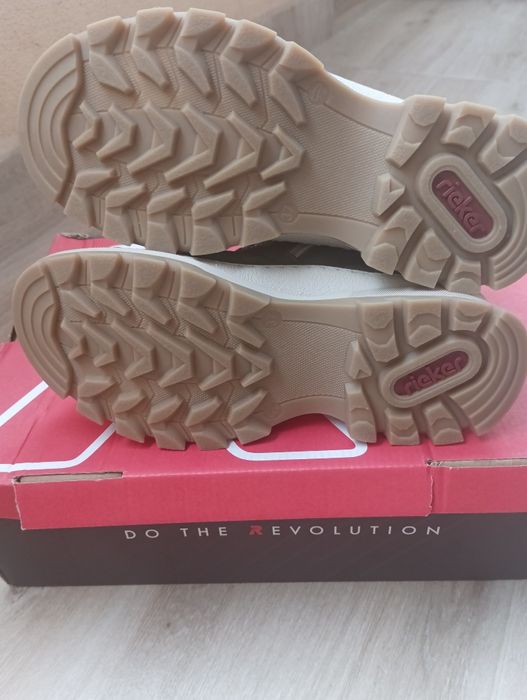 Дамски зимни боти Rieker, 37 номер, естествена кожа.