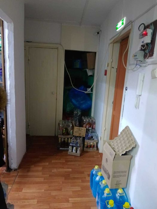 Продам действующии  магазин