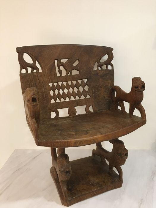 Scaune  si masa din lemn  Benin Africa