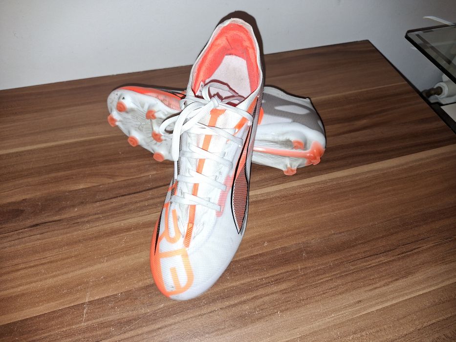 Ghete fotbal Puma Ultra Gripcontrol