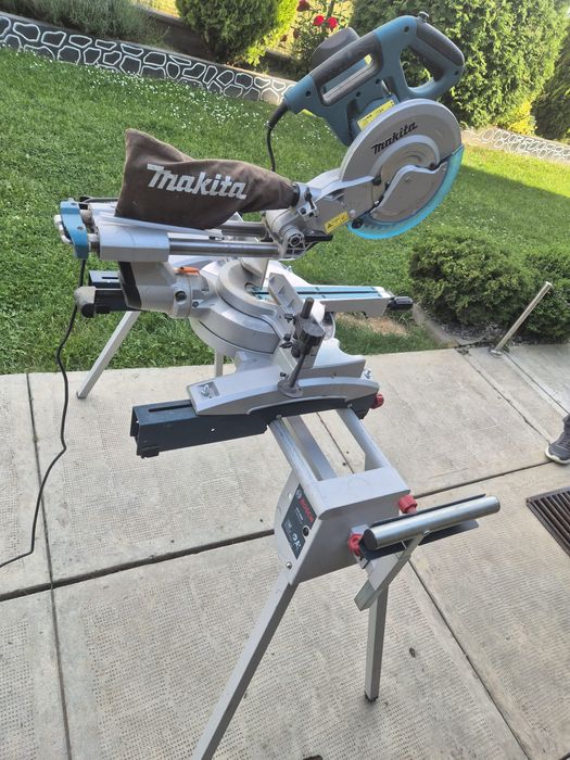 Circular pendular Makita LS1018L