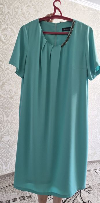 Продам новое нарядное платье