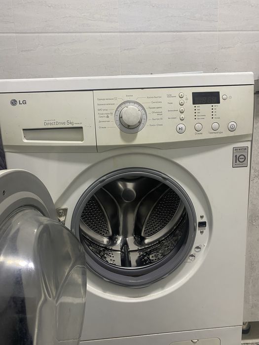 Стиральна я машина LG Direct Drive с максимальной загрузкой 5 кг.