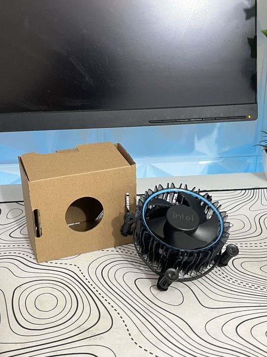 Стоков охладител Intel Laminar RM1 (LGA1700)