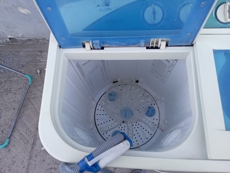 Продам стиральную машину