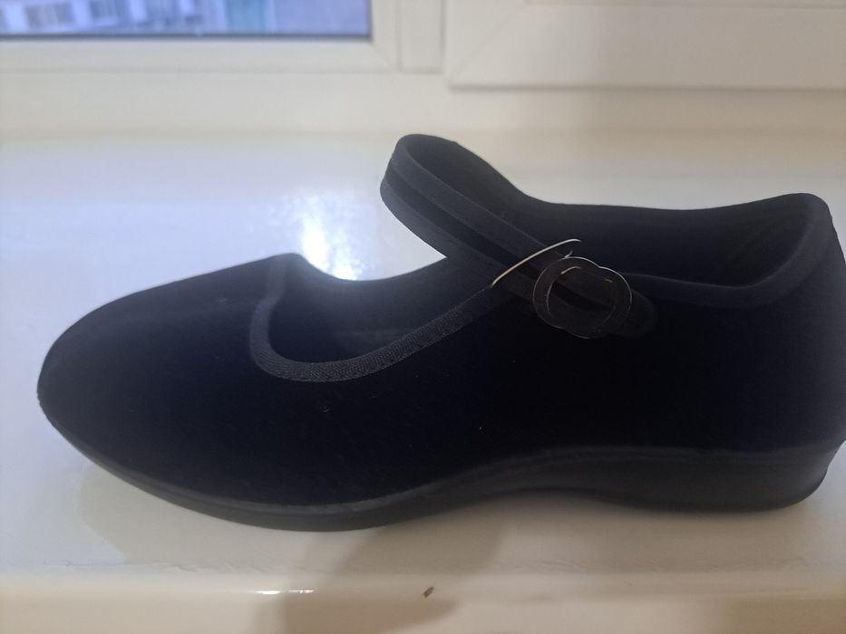 Продам  обувь женскую