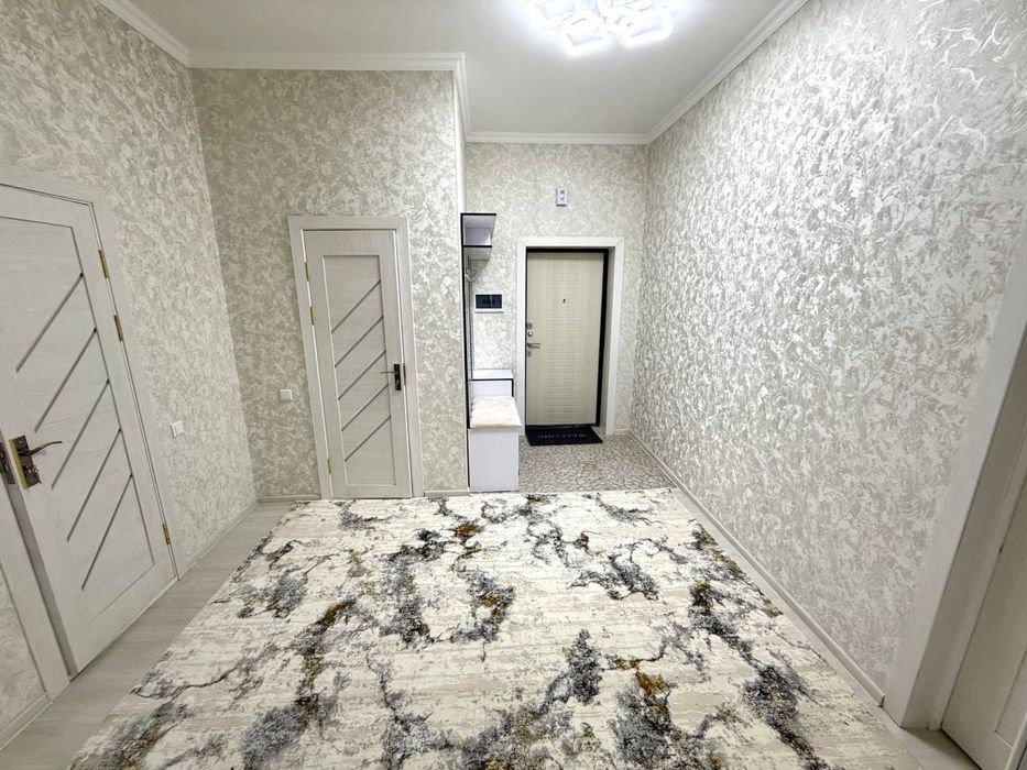 Сдается 2 х комнатная квартира на 3 этаже Крытый рынок 500 $