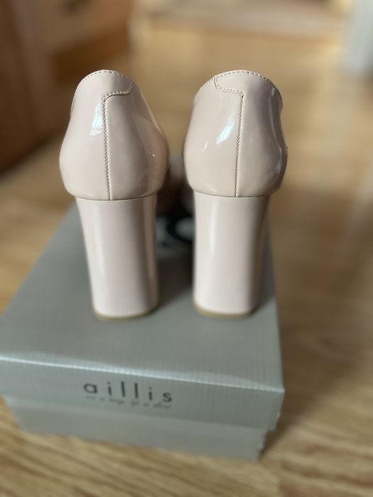 Продам туфли