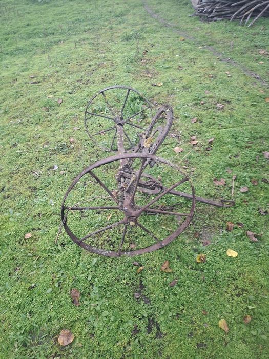 De vinzare plug pentru arat