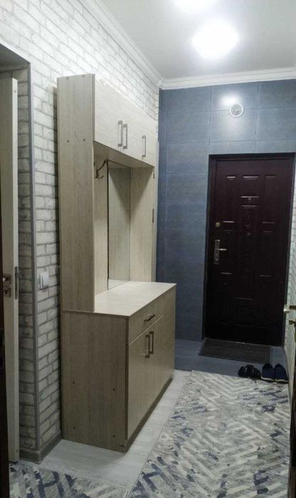 Башлык. Сдаётся 1-комнатная квартира переделанная в 2-комнатную
Планир