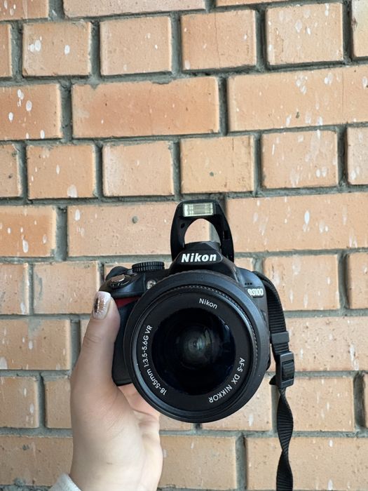 Продам Nikon D3100