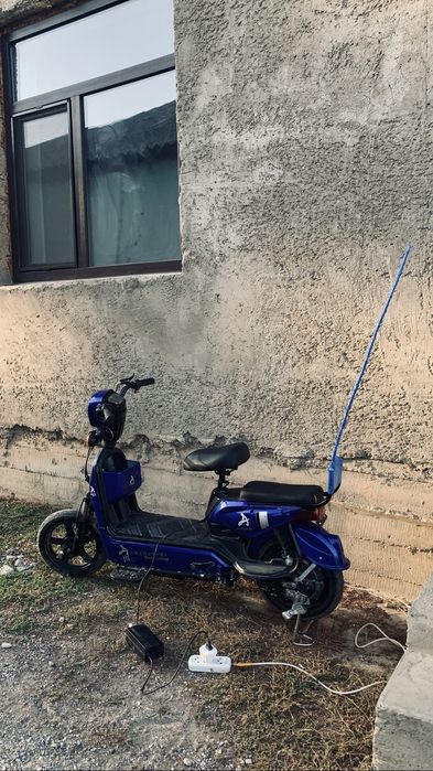 Скутер Аманат х5