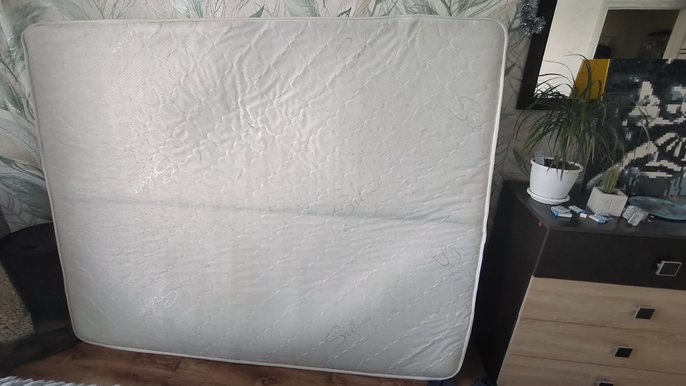 Продам матрас silver