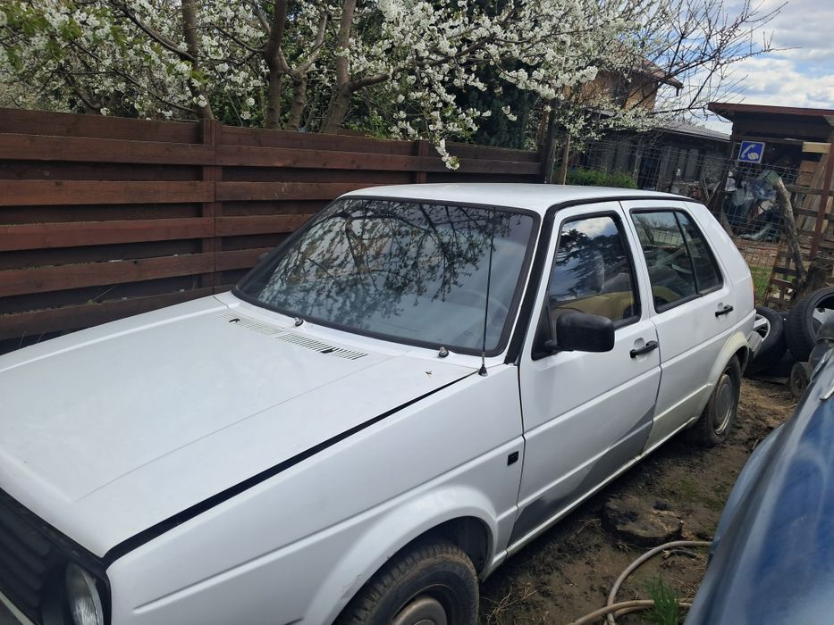 Vând Volkswagen Golf 2
