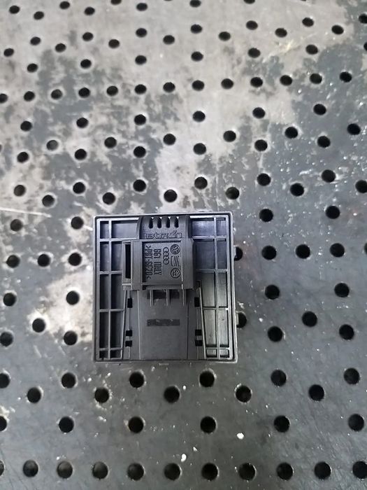 Butoane geamuri dreapta audi a5 8t 8k0959851a