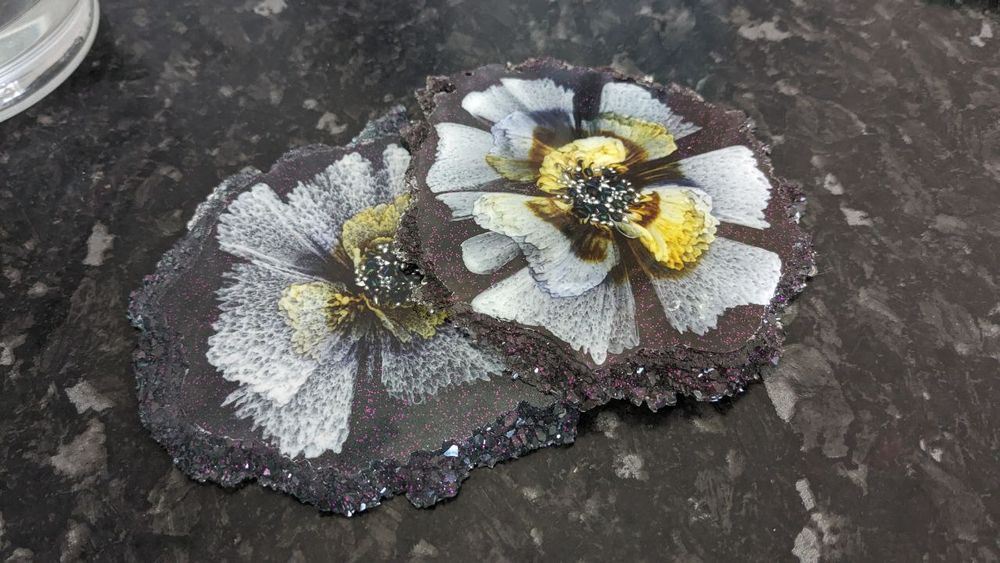 Подстаканники из смолы