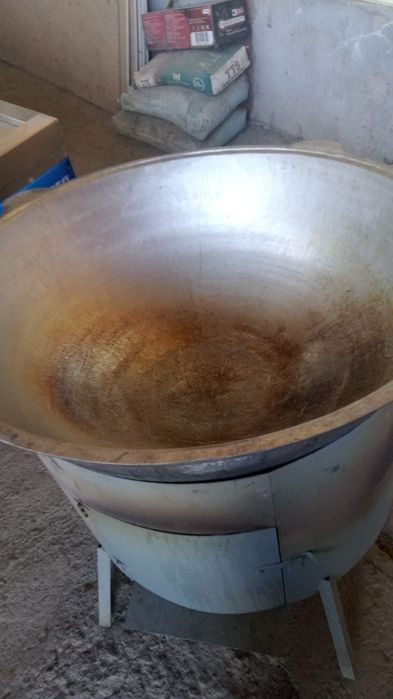 Срочно продам  казан для плова