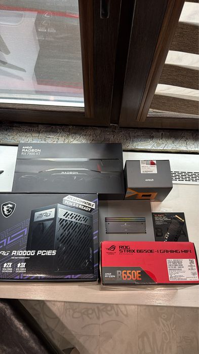 Компютър 7 7800x3d radeon 7900xt