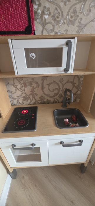 Детскии кухонныи гарнитур от IKEA.