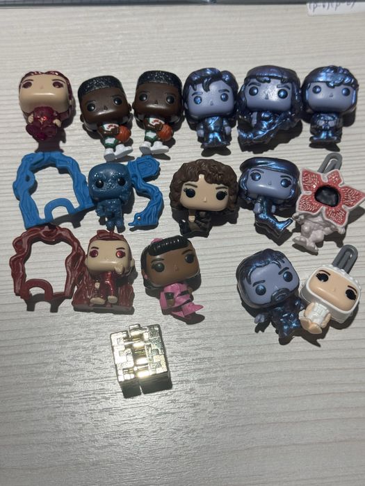 Kinder joy stranger things осд