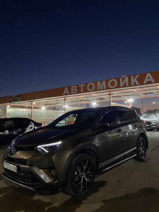 Toyota rav 4 2017 года