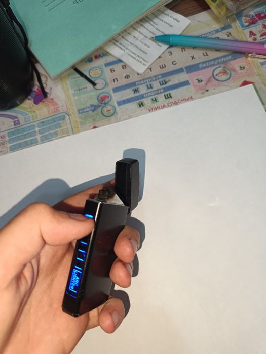 Зажигалка электрическая