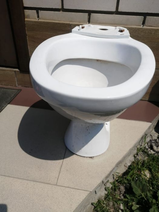 Продам унитаз б/у