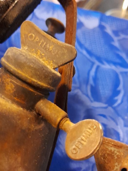 Стара Шведска бензинова горелка и масльонка