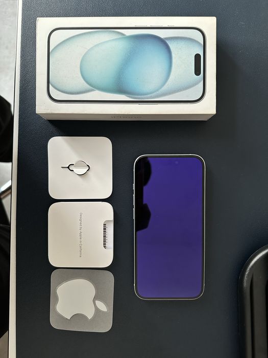 Продам iPhone 15 128GB