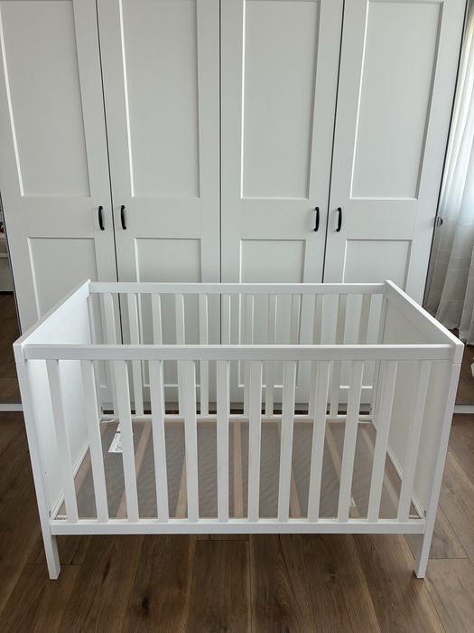 Бебешко легло IKEA SUNDVIK с матрак Pierre Cardin
