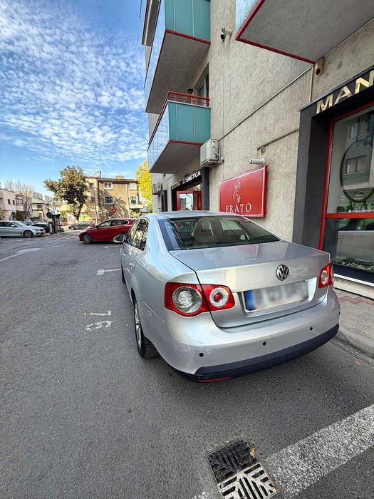 VOLKSWAGEN Jetta 2009 — imagine 3