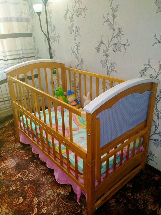 Детская кроватка