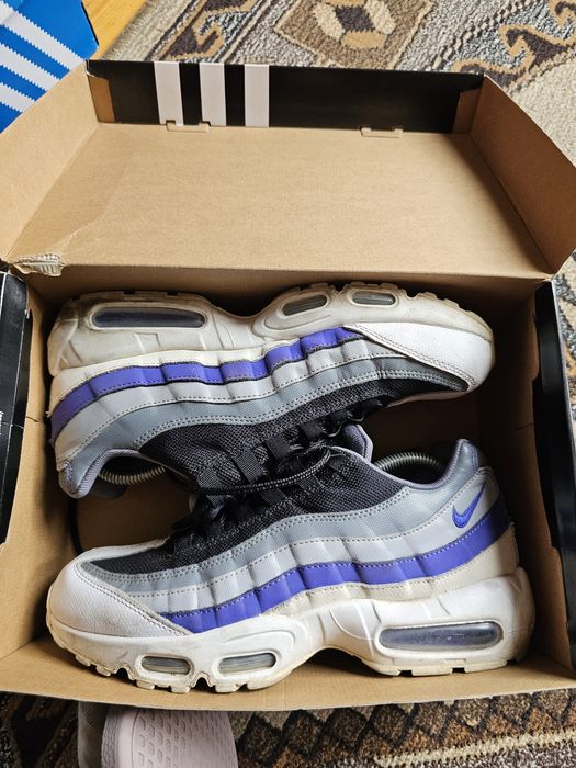 Adidași Nike, Adidas, Polo, CA NOI