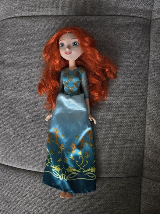 Кукли Барби на Дисний герой 50лв за всеки кукли заедно вс