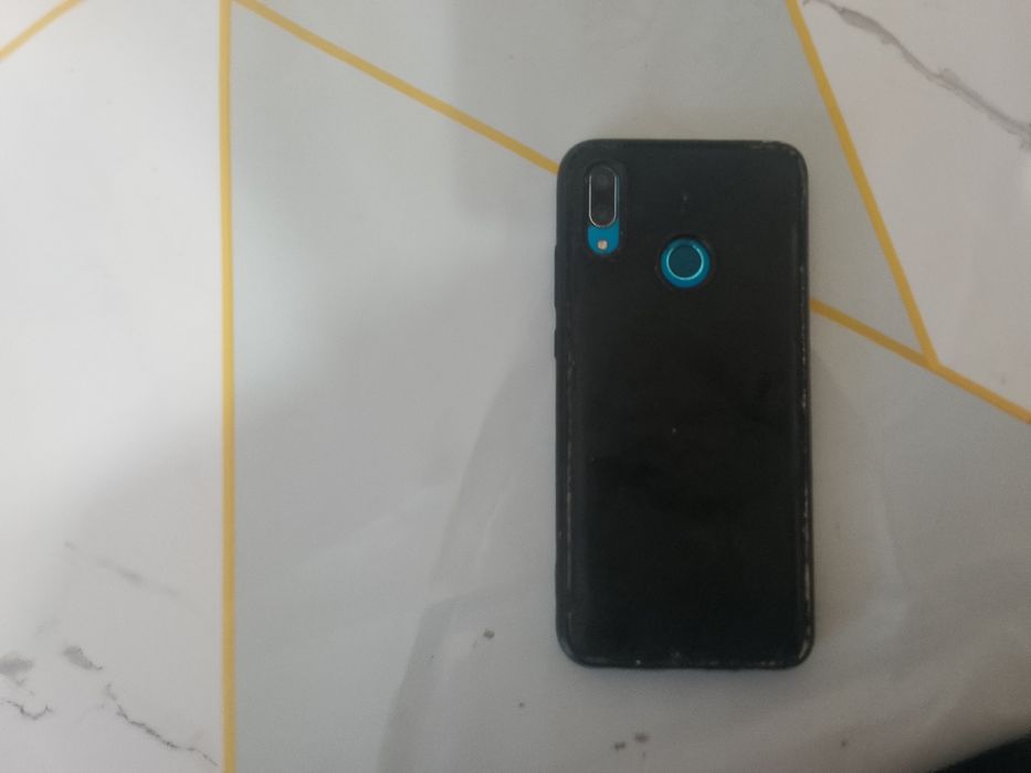 Продаётся хуавей и редми