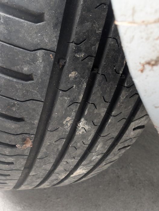 4 Anvelope vara  Continental R16 215 60