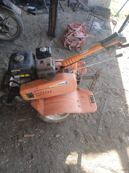 Vând motocultor  funcțional