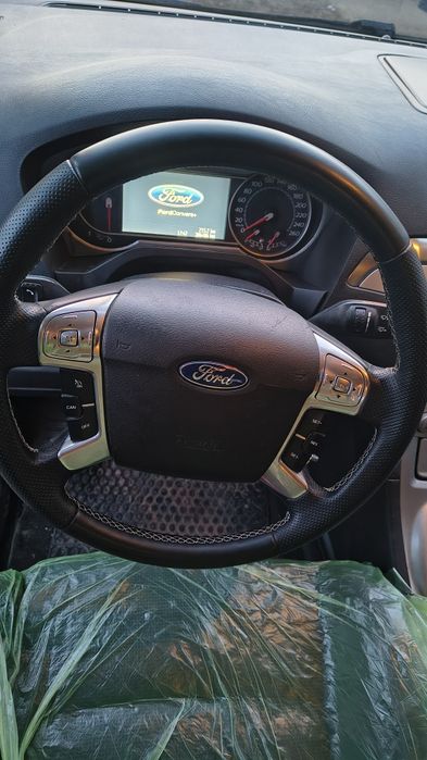 Vând Ford Galaxy 2.0D