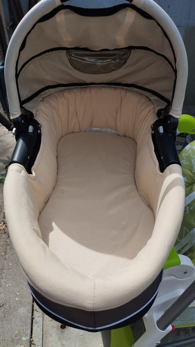 Продам детскую коляску