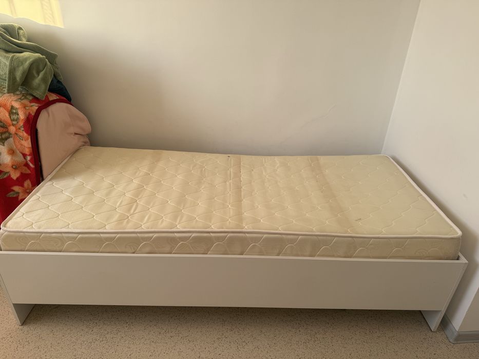 Кровать односпальная