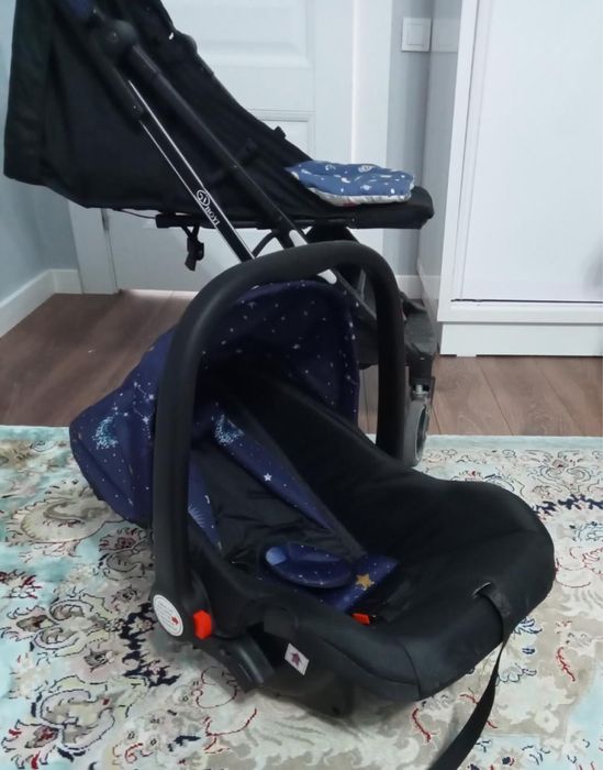 Легкая коляска