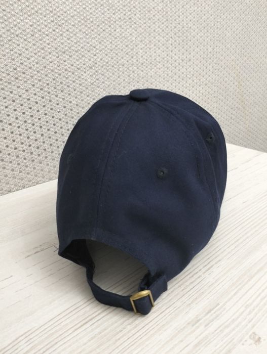 Синяя кепка для лета