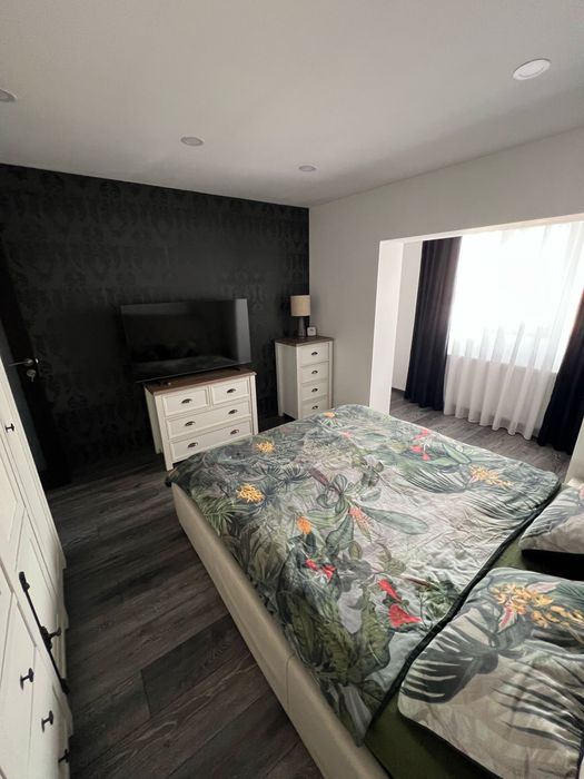 Vand apartament 2 camere decomandat