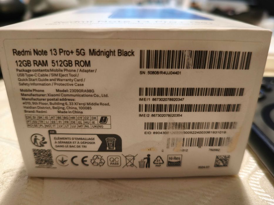Xiaomi Redmi Note 13 Pro+ cu 512 GBmemorie si 12 GB RAM