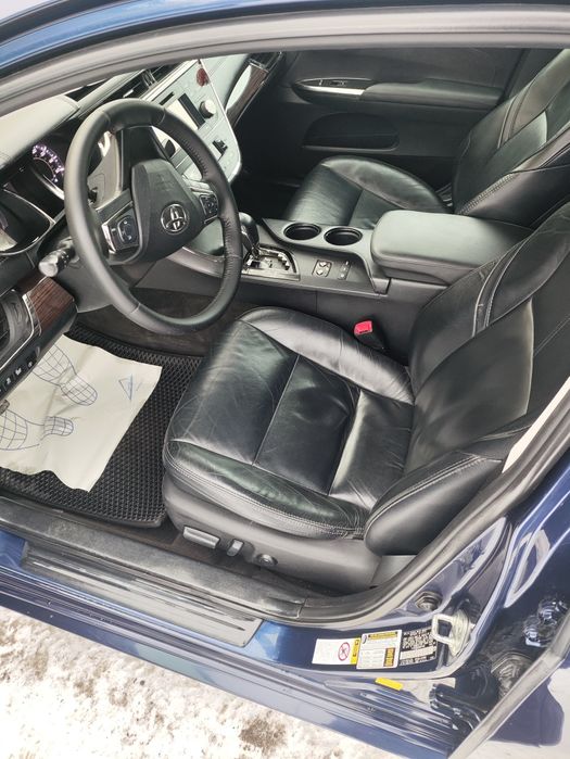 Продается Toyota Avalon 2013 г. Гибрид