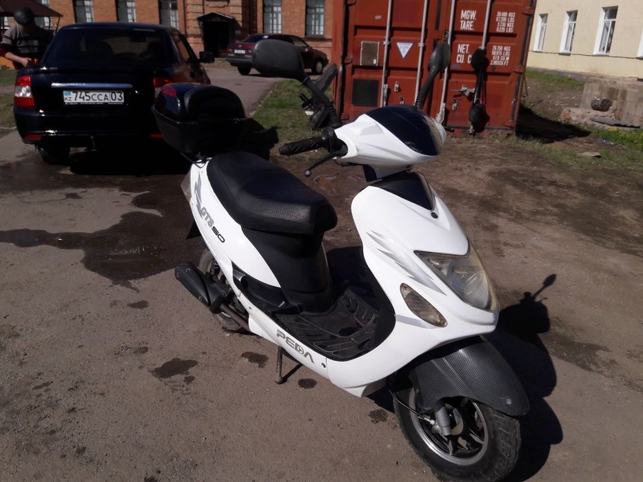 Скутер 50куб  реда gts50