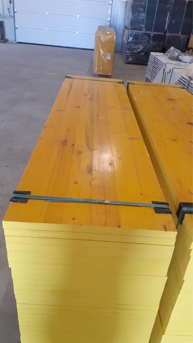 Cravata vinclu stalp cofraj cofrag panouri doka grinda montant placi