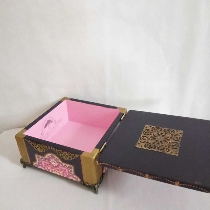 Шкатулка новая.  Дерево.