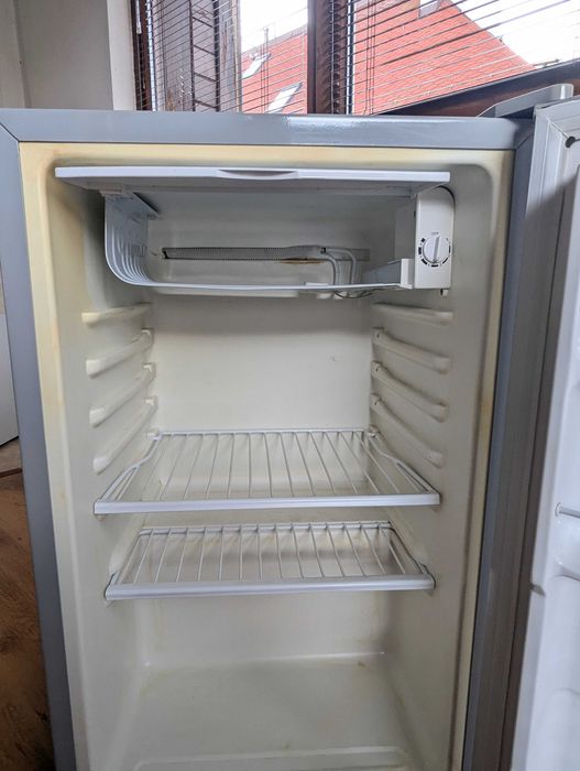 Мини хладилник с вътрешна камера Conegliano MR-85 – 75л (Сребрист)