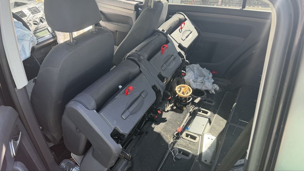 VW touran 1.9 tdi 105 на части